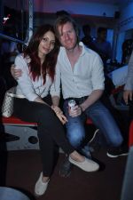 Shama Sikander, Alexx O neil at Binge sessions in association with Leena Mogre in Leena Mogre_s gym in Bandra on 3rd Oct 2013 (2).JPG